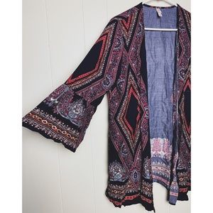 Colorful long sleeve pull over